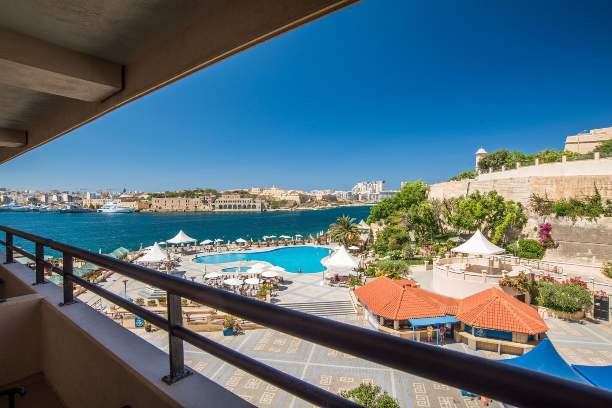 Deluxe Double or Twin Room Partial Sea View